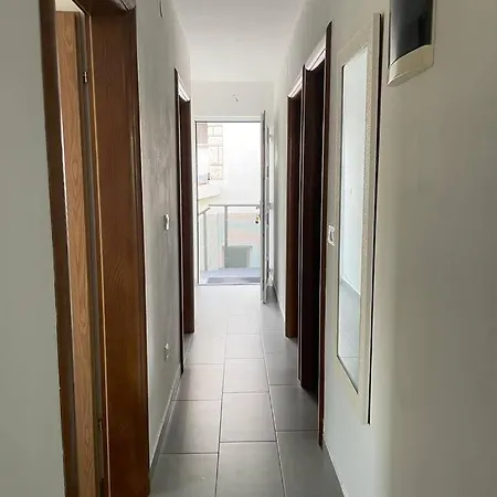 Daire Bobovik - 3 Bedrooms *