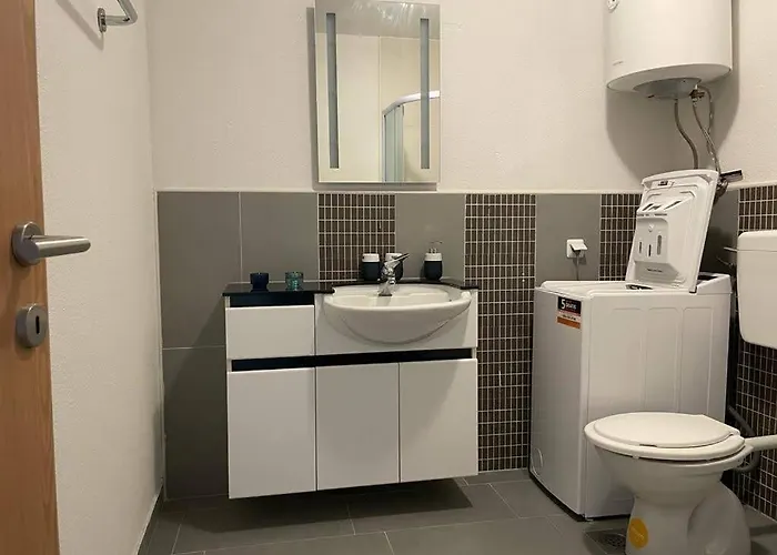 Lägenhet Bobovik - 3 Bedrooms Vir