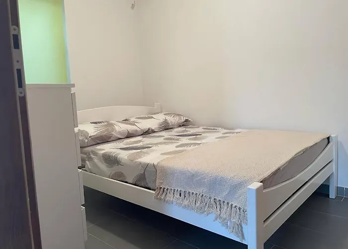 Bobovik - 3 Bedrooms Vir