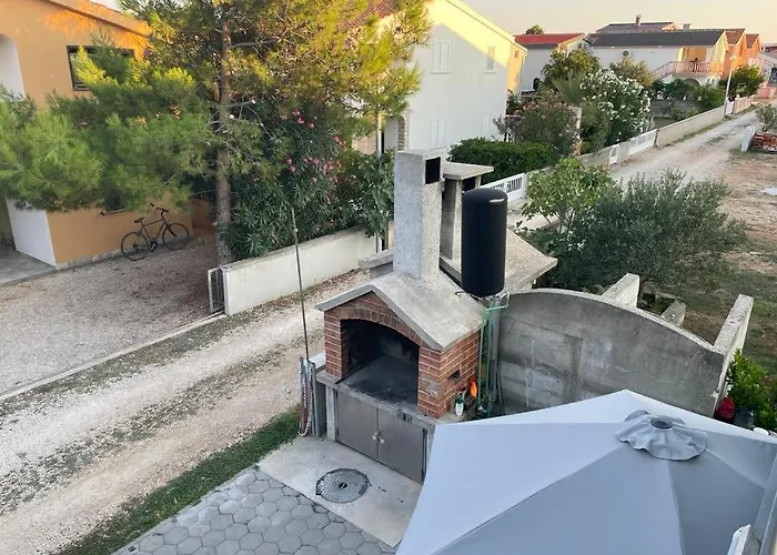 Bobovik - 3 Bedrooms Vir