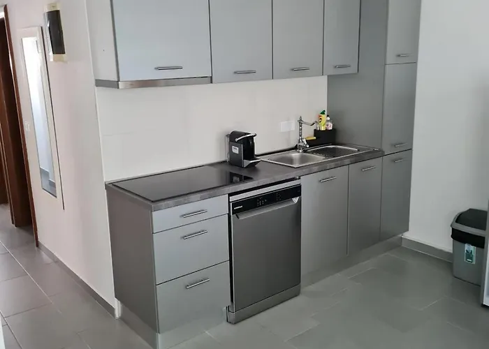 Bobovik - 3 Bedrooms Appartement Vir