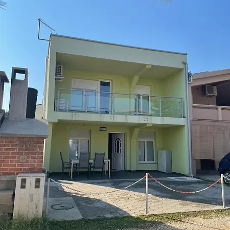 Apartment Bobovik - 3 Bedrooms Vir