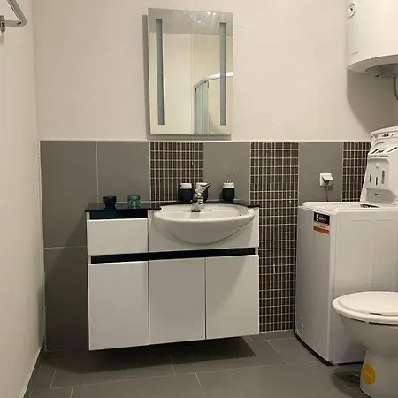 Apartment Bobovik - 3 Bedrooms Vir